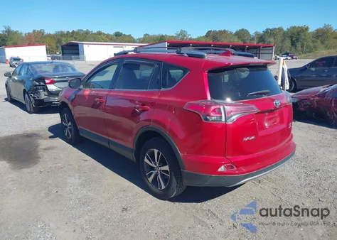 2017 Toyota Rav4 Xle z USA, uszkodzony, nr VIN JTMRFREV3HJ119813